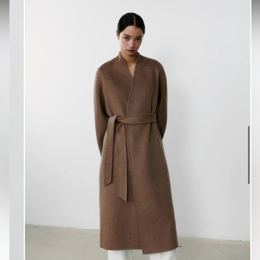The Curated Cashmere Wool Coat - SOLD OUT - Picture 2 of 10